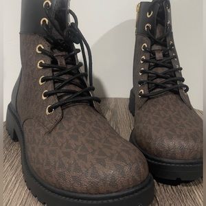 Women’s Boots